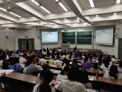 泽稷教育·湖南大学南校区外国语学院职业规划讲座顺利举行