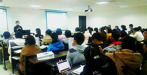 <b>泽稷教育·湖南大学大学生职业发展讲座顺利举行</b>